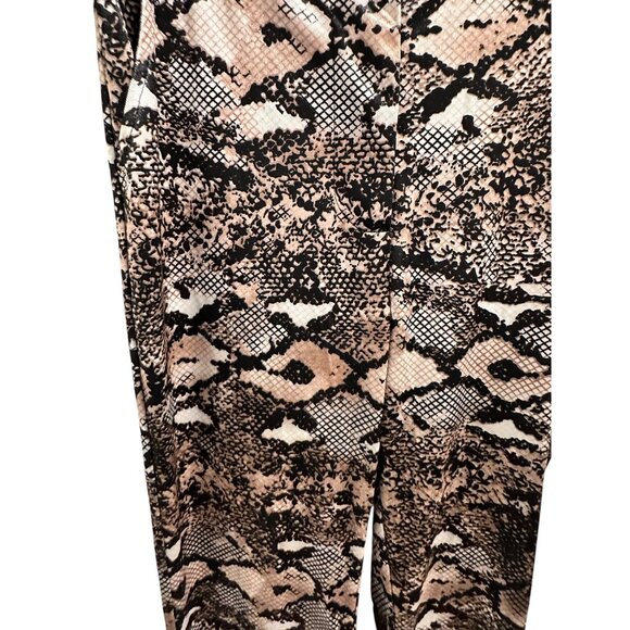 π 2/$30 π Snake Print Womens Bell Bottom Pants - Milk & Honey Brand Size S - Picture 6 of 8